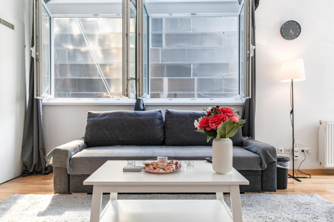 Gasometer Apartment - Designer Building With Amazing View Vienna Luaran gambar