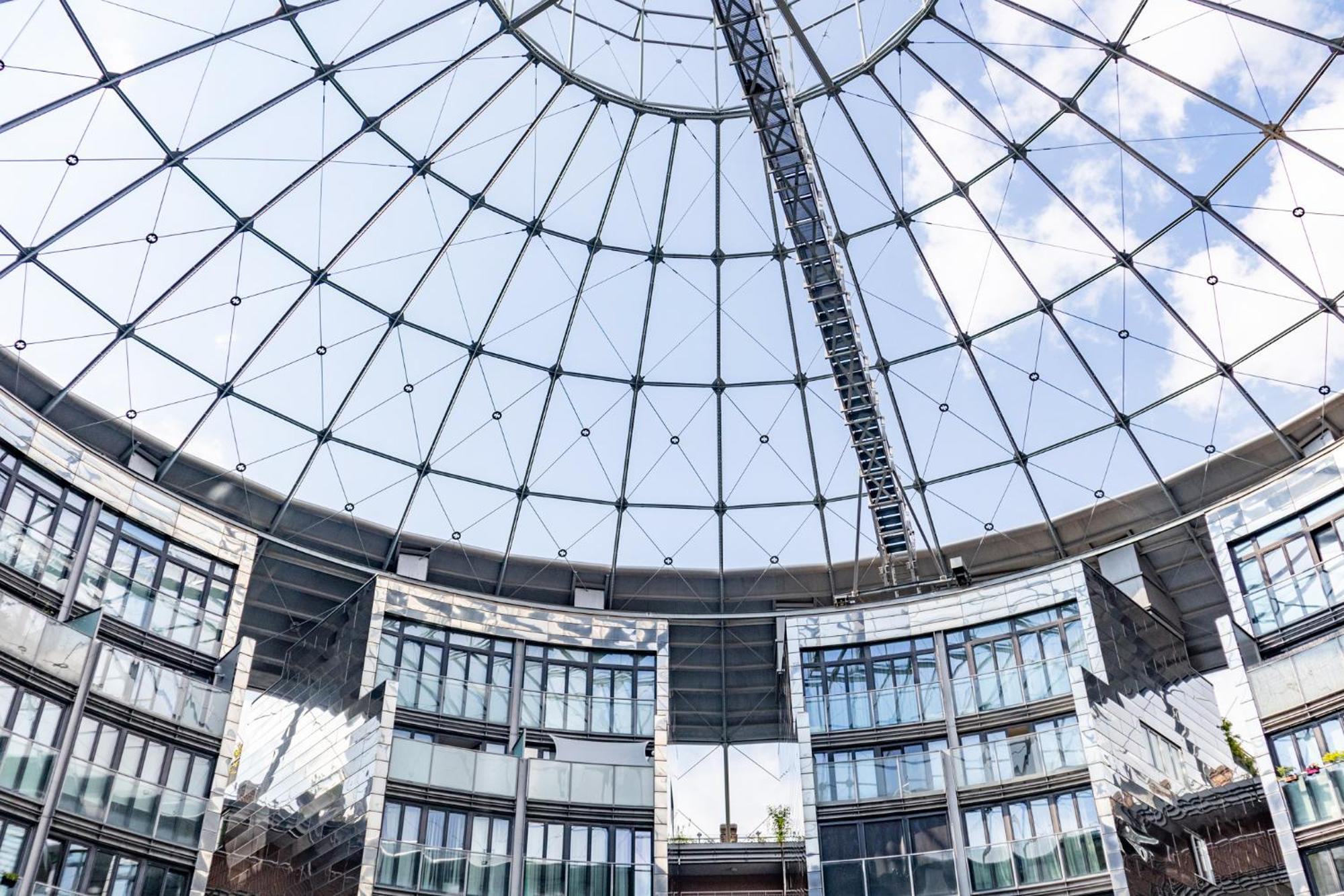 Gasometer Apartment - Designer Building With Amazing View Vienna Luaran gambar